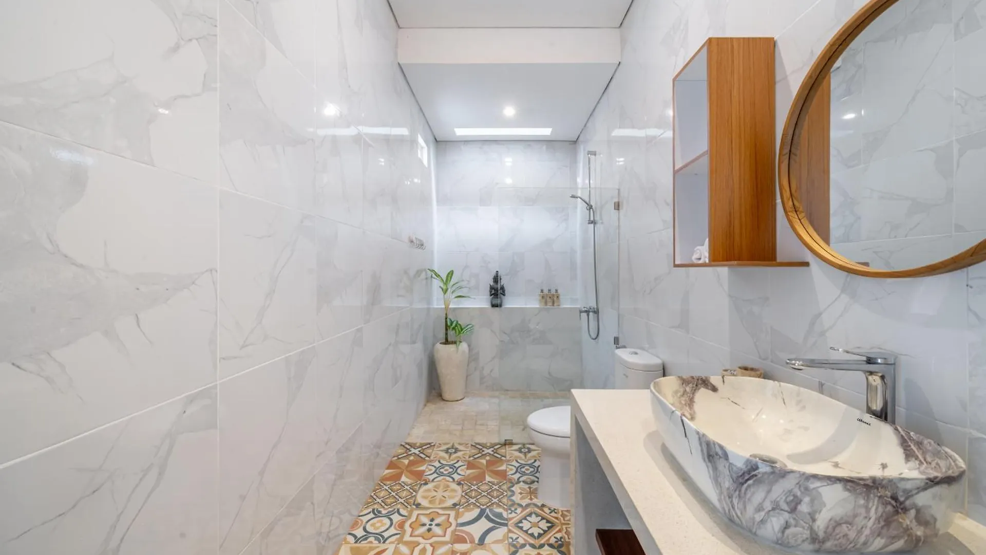 Luxury 2Bd Pool Villa, 5Mins Beach, Walk To Cafes! Canggu  Villa